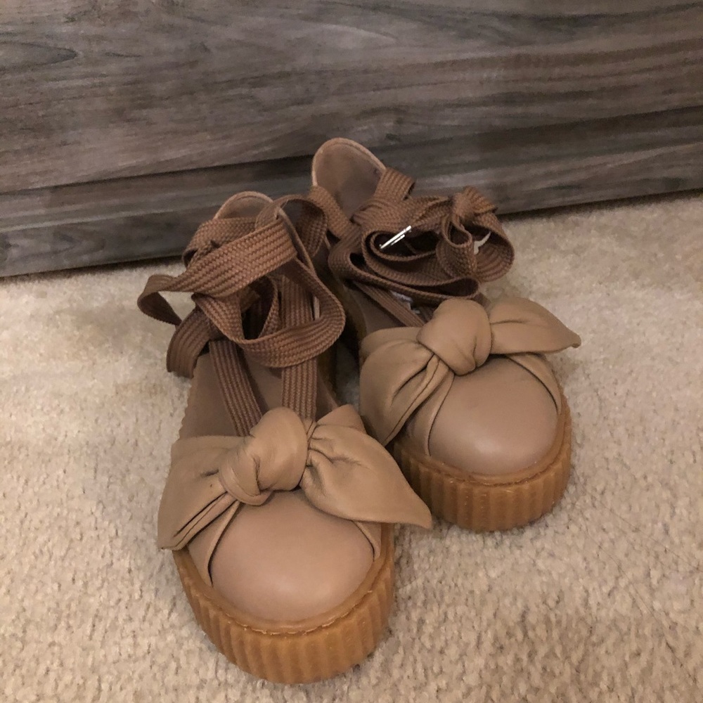 Lace up Fenty Puma Shoes